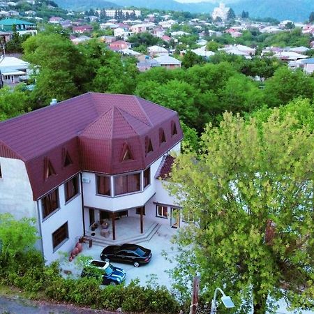 Inaisi Hotel Kutaisi Exterior photo