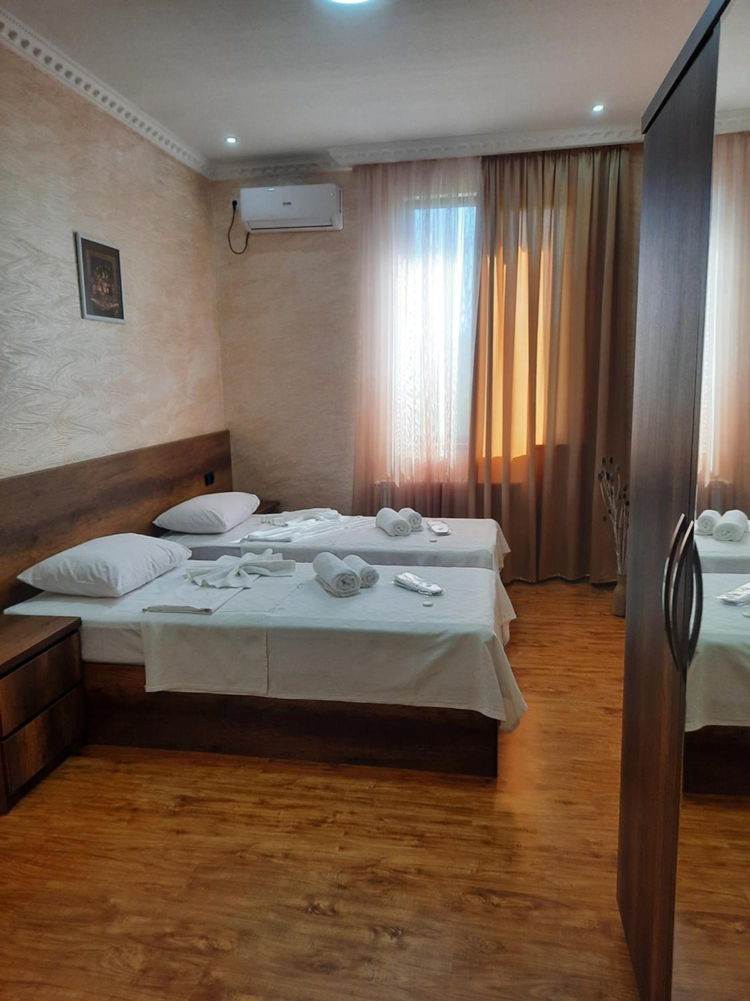 Inaisi Hotel Kutaisi Room photo