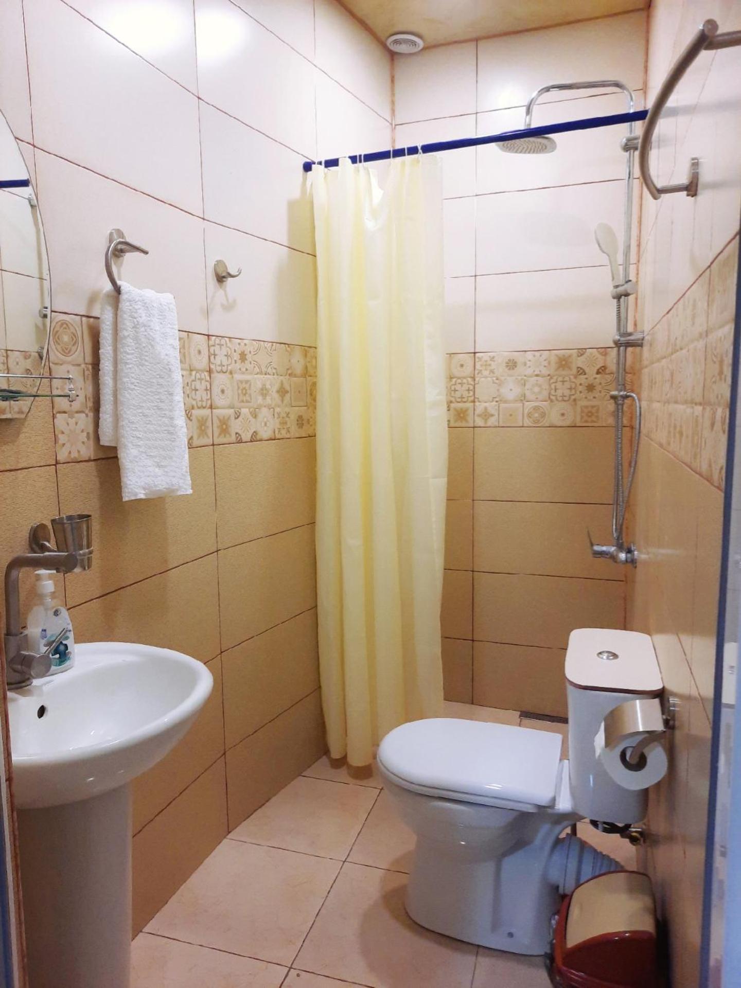 Inaisi Hotel Kutaisi Room photo